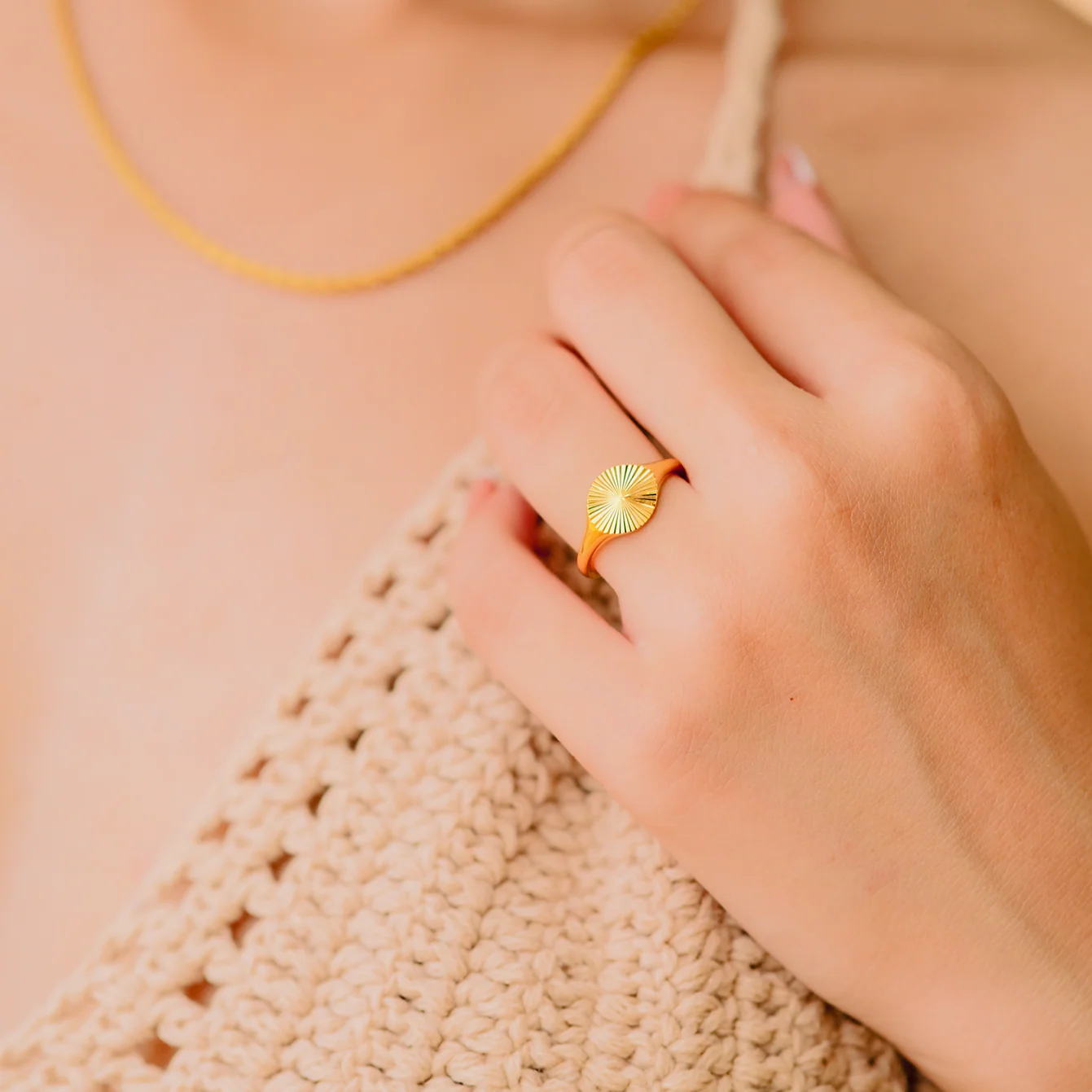 Cyna Gold Ring - Image 5