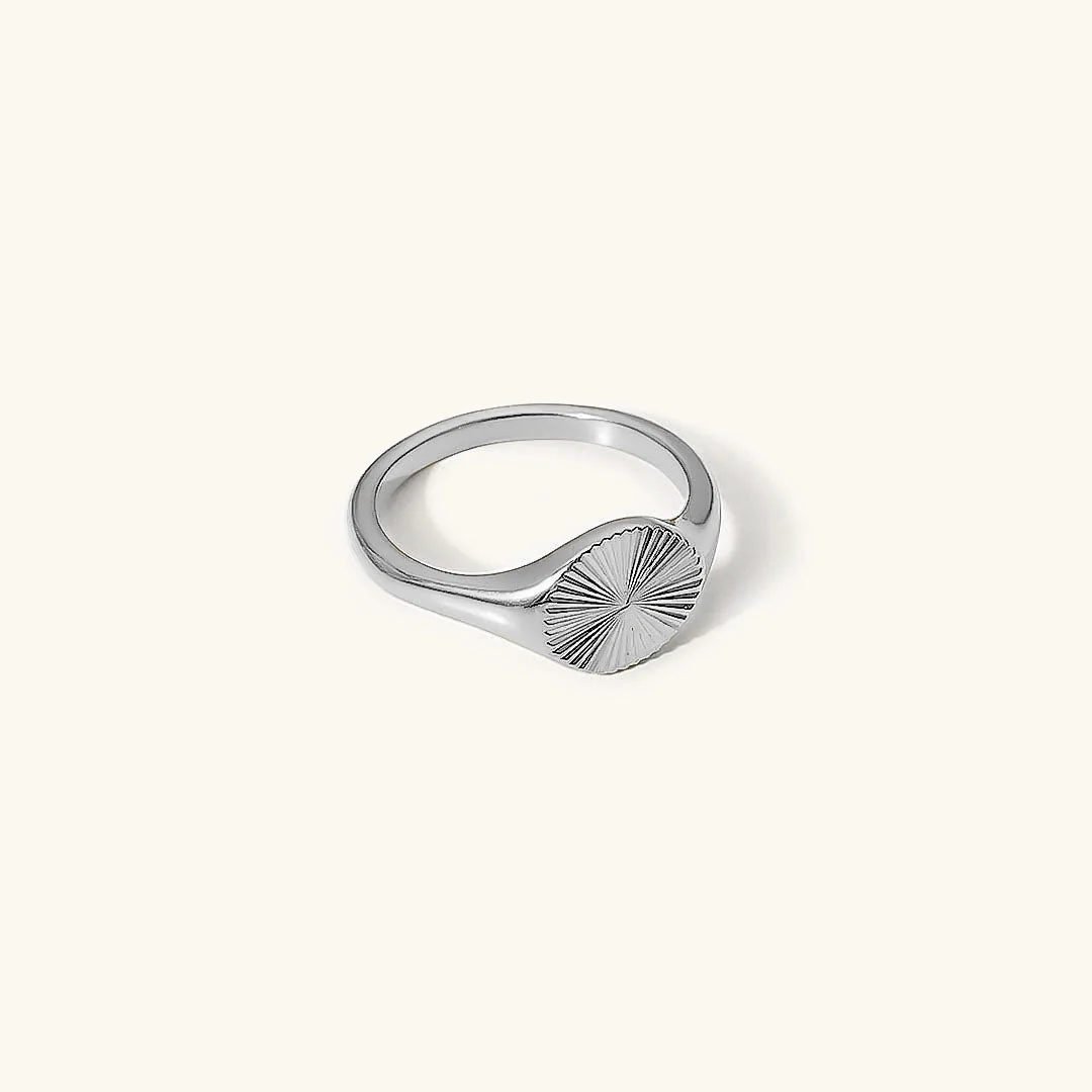 Cyna Gold Ring - Image 6