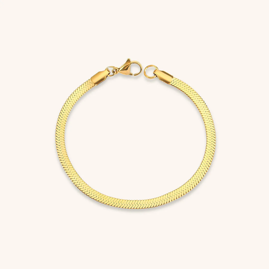 Vida Gold Herringbone Bracelet - Image 15