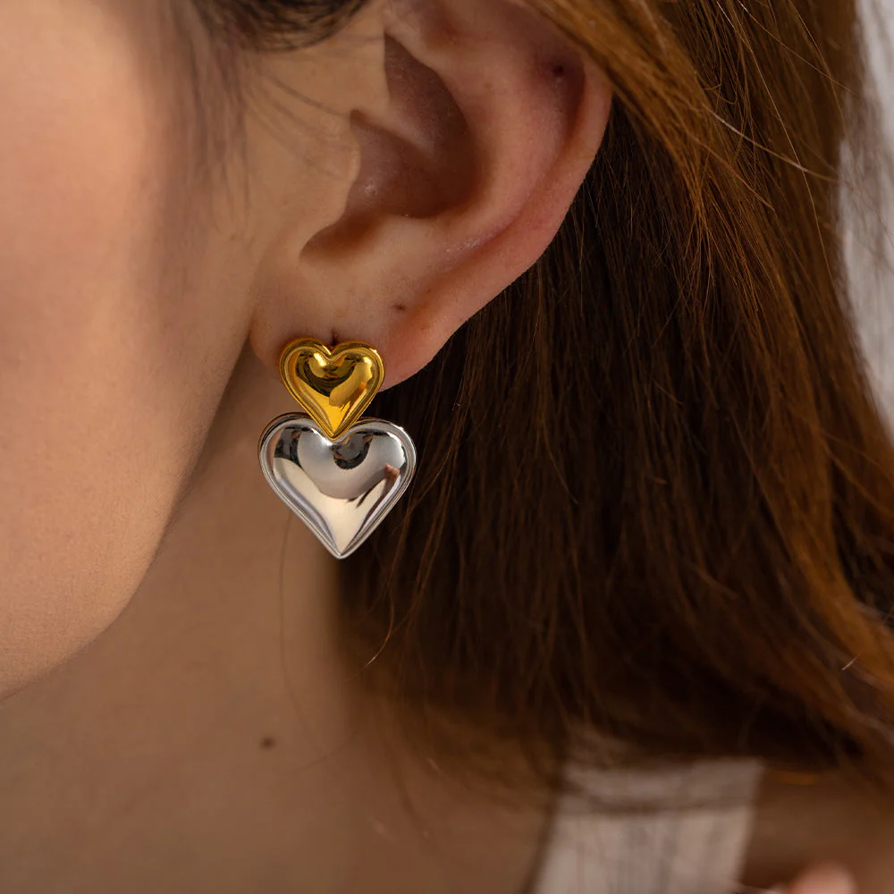 Zofia Heart Earrings - Image 4