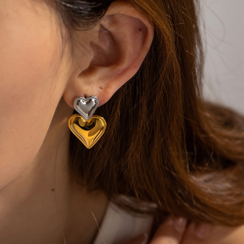 Zofia Heart Earrings - Image 6